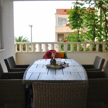 Appartamento Livira Makarska